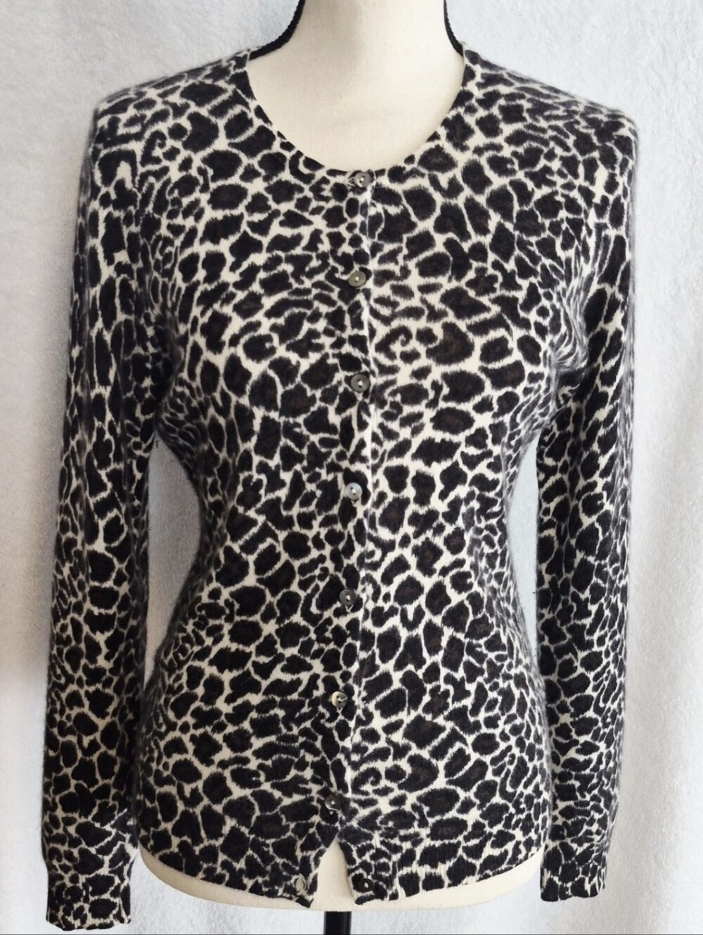 Peck & Peck Cashmere Black and Cream Leopard Print Button-Front Cardigan Small